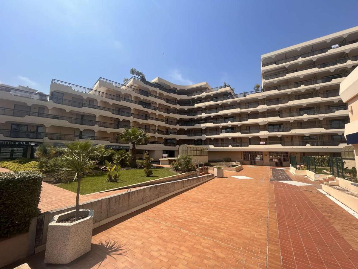 Appartement 2P, 4 Couchages, Terrasse Et Salon De Jardin A 200M De La Plage, Frejus - Fr-1-226A-22 ภายนอก รูปภาพ